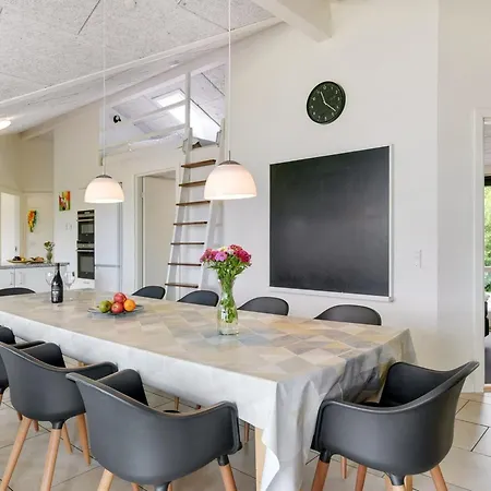 Finja - 500m From The Sea By Interhome