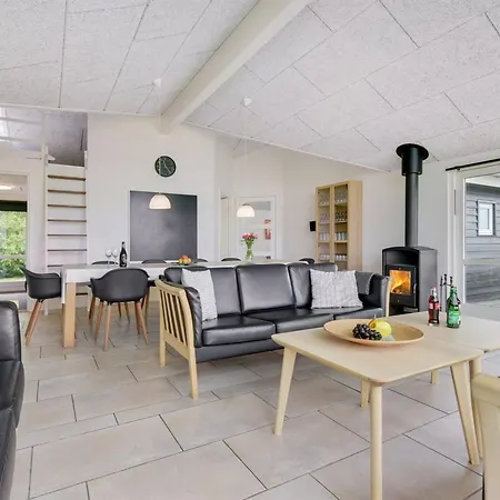 Finja - 500m From The Sea By Interhome Feriehus *